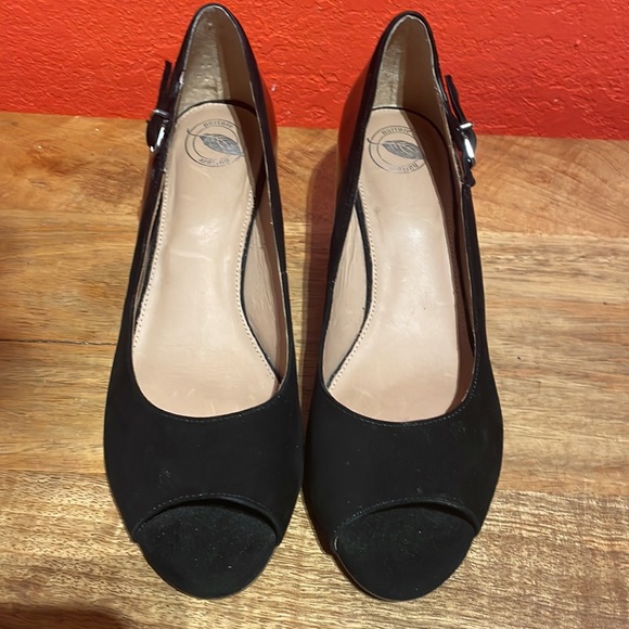 Suede & Patent Leather Wedges - Picture 3 of 6